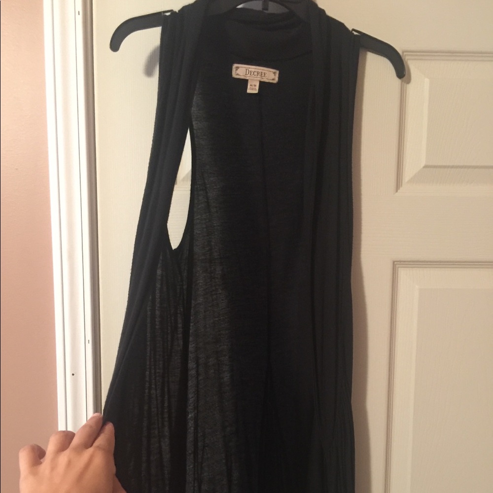 Black tunic vest